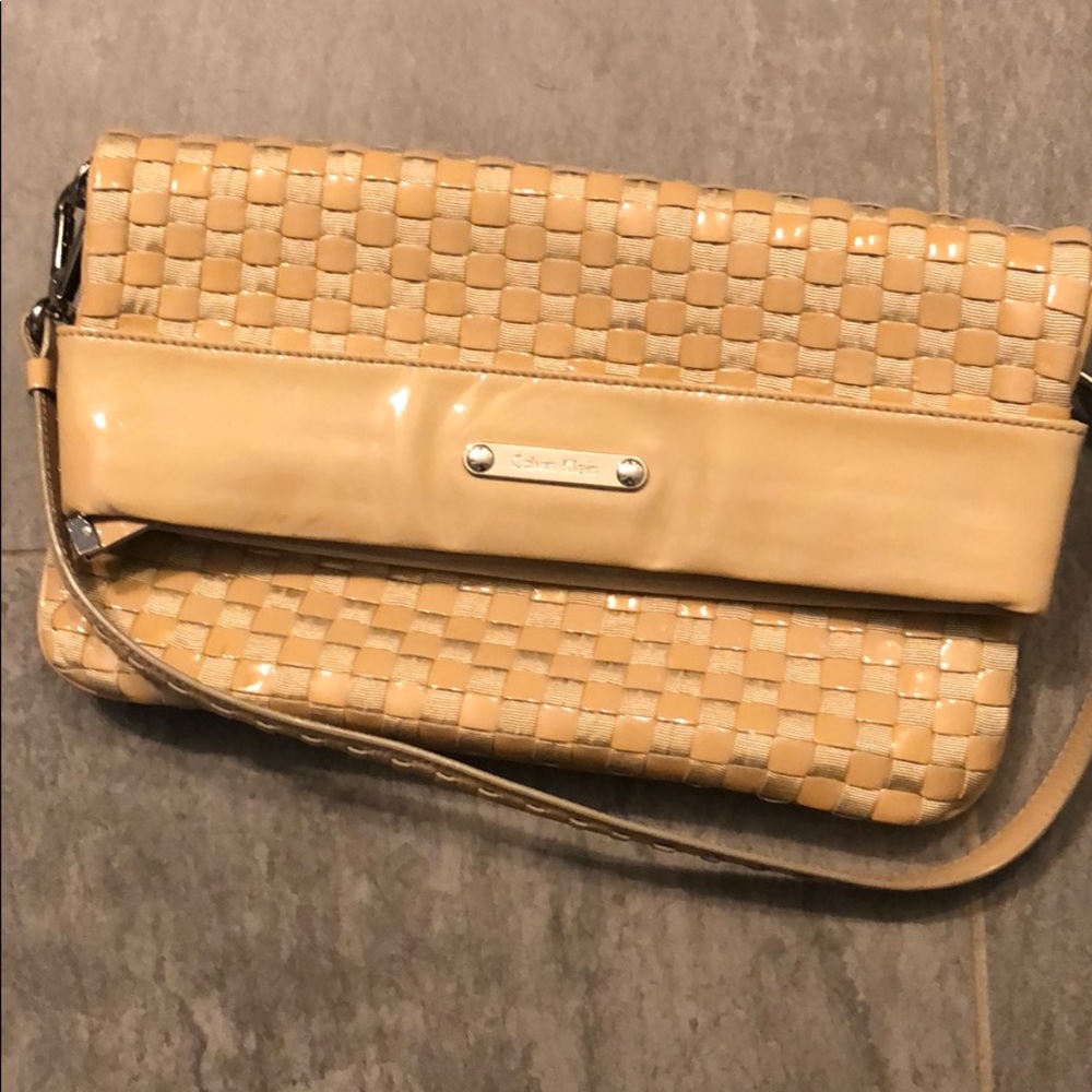 Shoulder bag